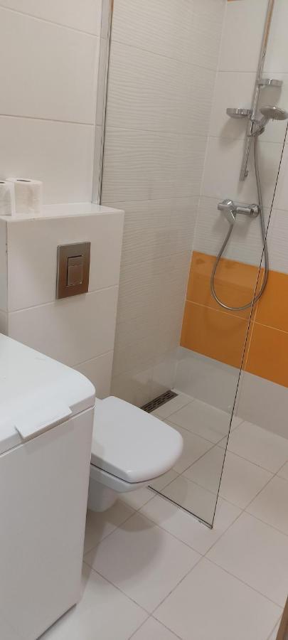 Be My Guest- Fontany Luxury Apartment Metro Wi-Fi Free Parking Zone Varsovie Extérieur photo